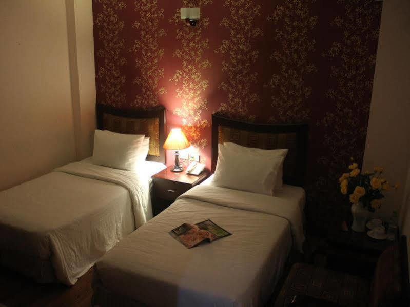 Cristina Center Hotel & Spa Hanoi Buitenkant foto
